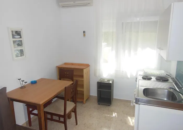 Monika * 克里皮吉